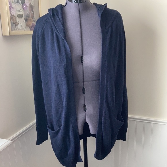 CABI Newport Hoodie Navy #5275 M LIKE NEW - Picture 2 of 4